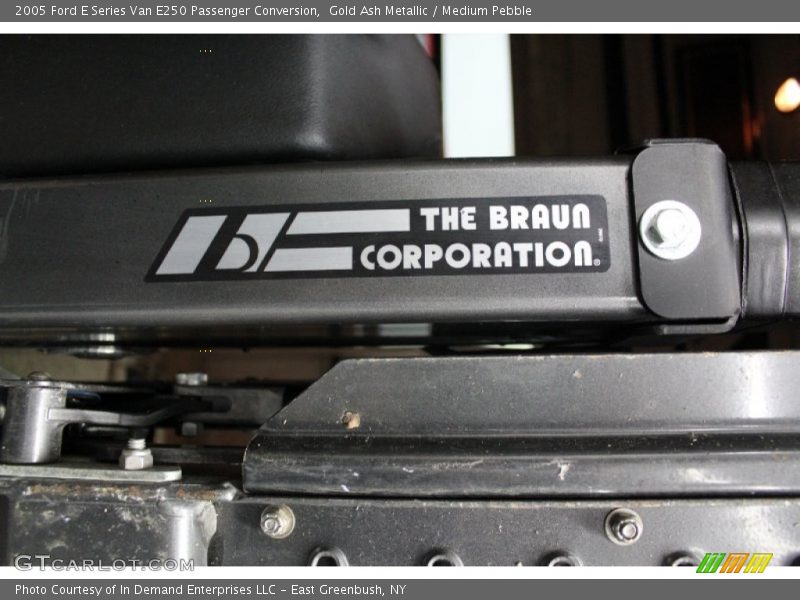 Gold Ash Metallic / Medium Pebble 2005 Ford E Series Van E250 Passenger Conversion