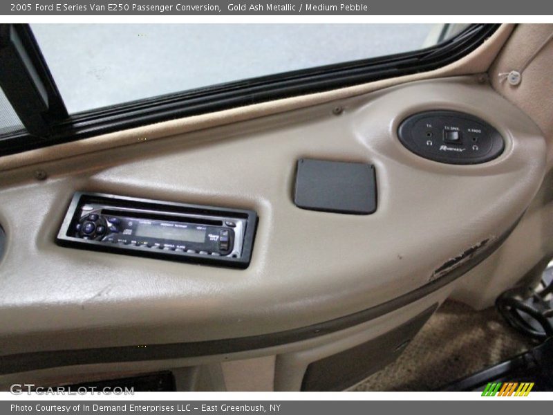 Gold Ash Metallic / Medium Pebble 2005 Ford E Series Van E250 Passenger Conversion