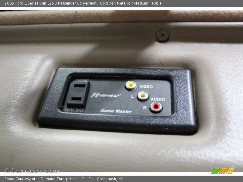 Gold Ash Metallic / Medium Pebble 2005 Ford E Series Van E250 Passenger Conversion