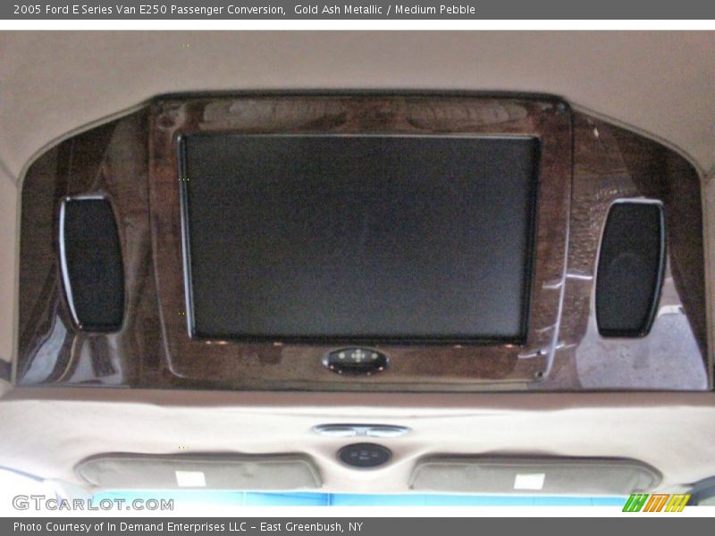 Gold Ash Metallic / Medium Pebble 2005 Ford E Series Van E250 Passenger Conversion
