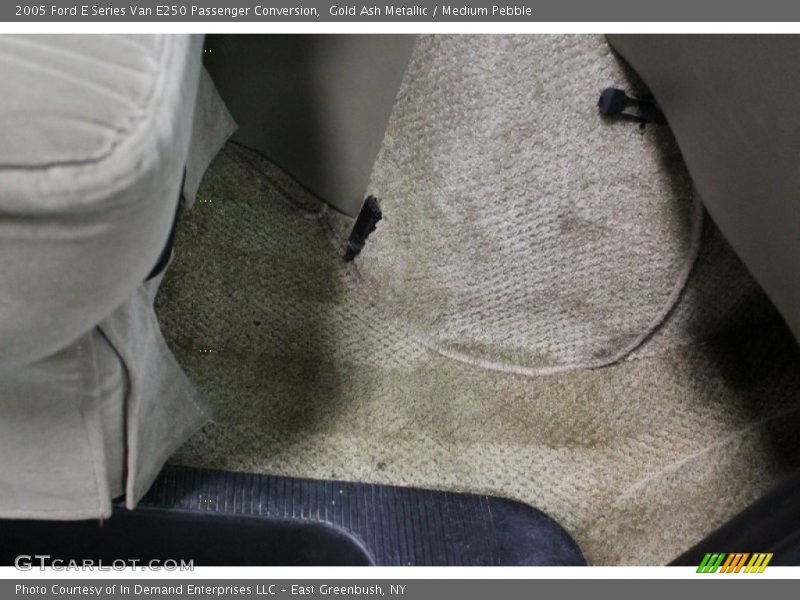 Gold Ash Metallic / Medium Pebble 2005 Ford E Series Van E250 Passenger Conversion