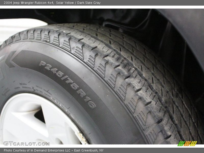 Solar Yellow / Dark Slate Gray 2004 Jeep Wrangler Rubicon 4x4