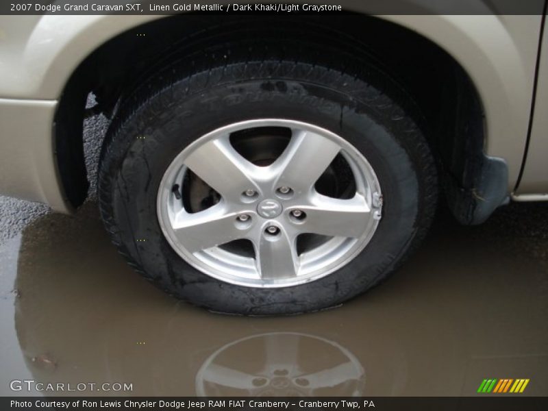 Linen Gold Metallic / Dark Khaki/Light Graystone 2007 Dodge Grand Caravan SXT