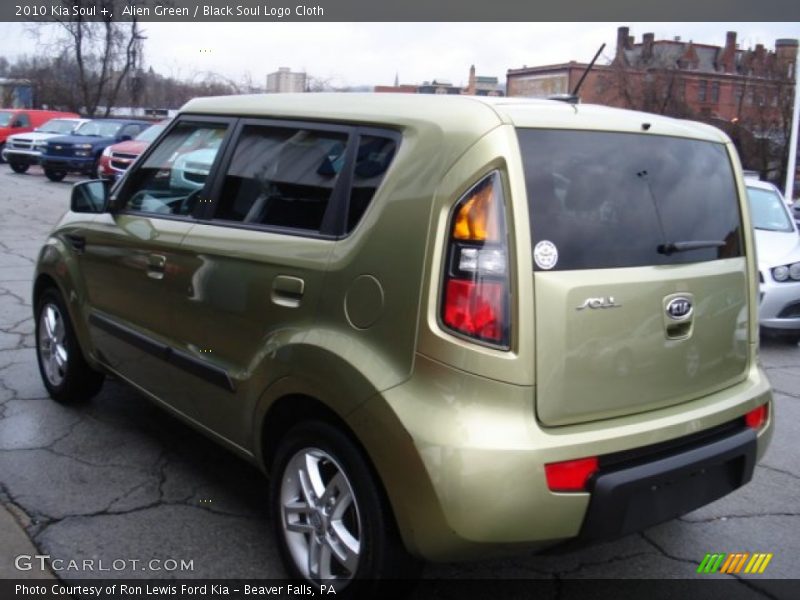 Alien Green / Black Soul Logo Cloth 2010 Kia Soul +