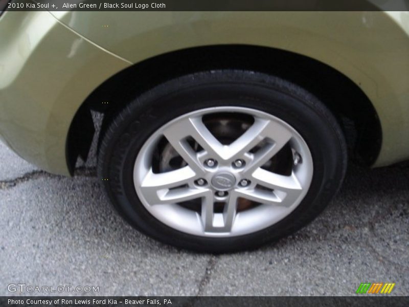 Alien Green / Black Soul Logo Cloth 2010 Kia Soul +