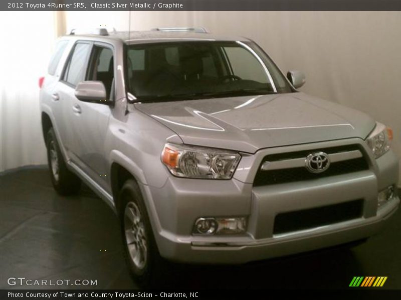Classic Silver Metallic / Graphite 2012 Toyota 4Runner SR5