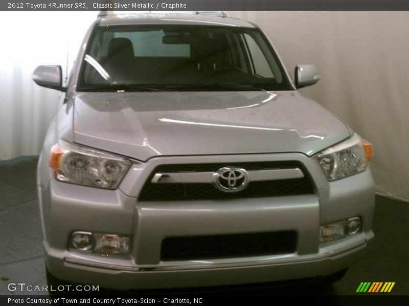 Classic Silver Metallic / Graphite 2012 Toyota 4Runner SR5