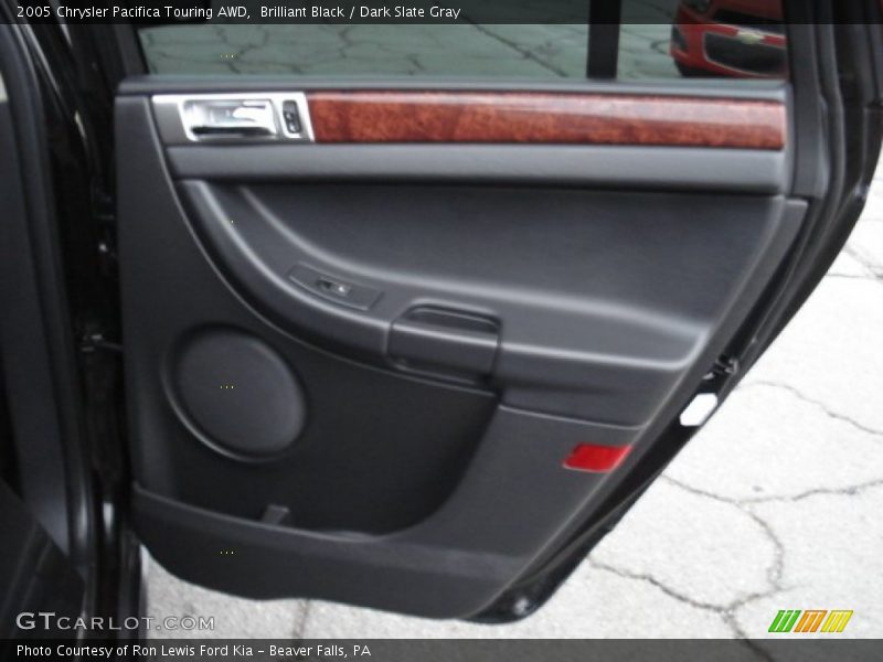 Brilliant Black / Dark Slate Gray 2005 Chrysler Pacifica Touring AWD