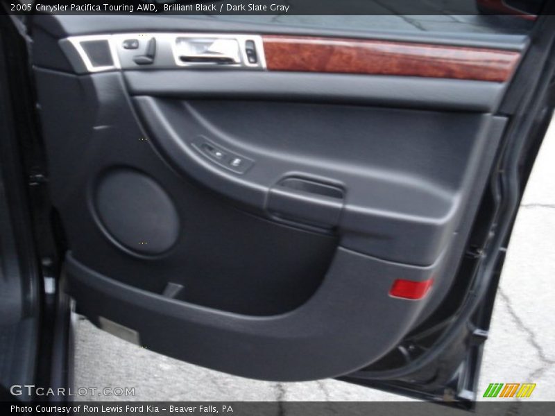 Brilliant Black / Dark Slate Gray 2005 Chrysler Pacifica Touring AWD