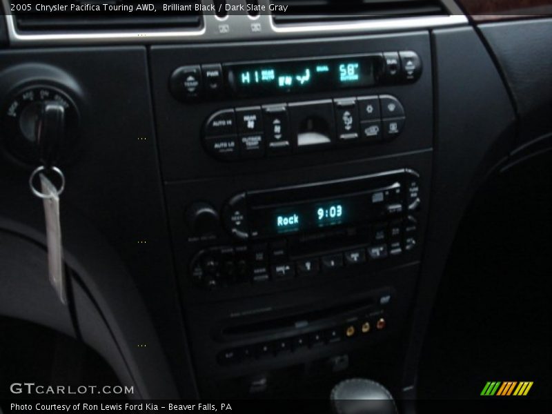 Brilliant Black / Dark Slate Gray 2005 Chrysler Pacifica Touring AWD