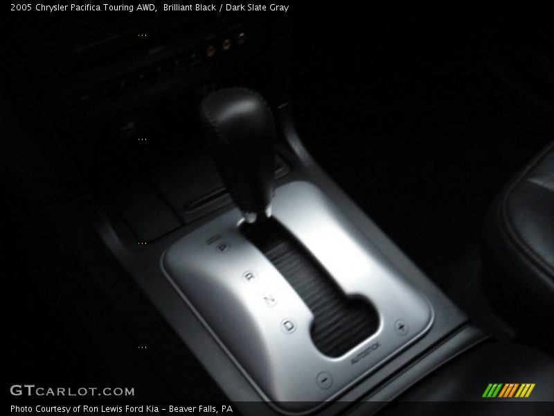Brilliant Black / Dark Slate Gray 2005 Chrysler Pacifica Touring AWD