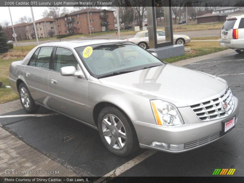 Light Platinum Metallic / Titanium 2006 Cadillac DTS Luxury