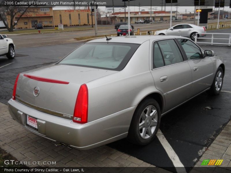 Light Platinum Metallic / Titanium 2006 Cadillac DTS Luxury