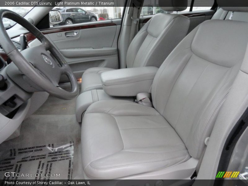 Light Platinum Metallic / Titanium 2006 Cadillac DTS Luxury