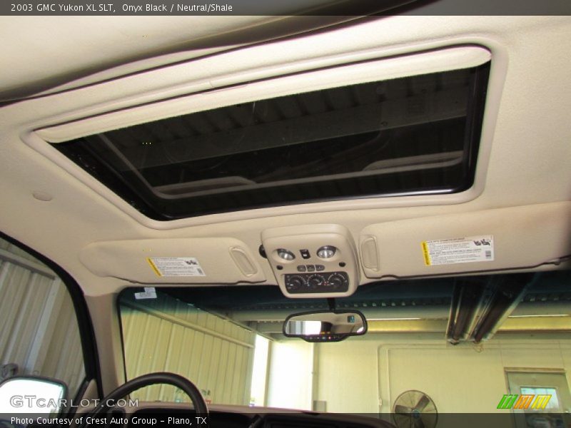 Onyx Black / Neutral/Shale 2003 GMC Yukon XL SLT