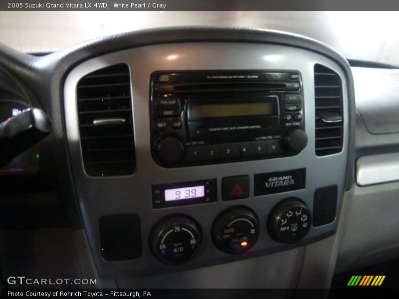 White Pearl / Gray 2005 Suzuki Grand Vitara LX 4WD