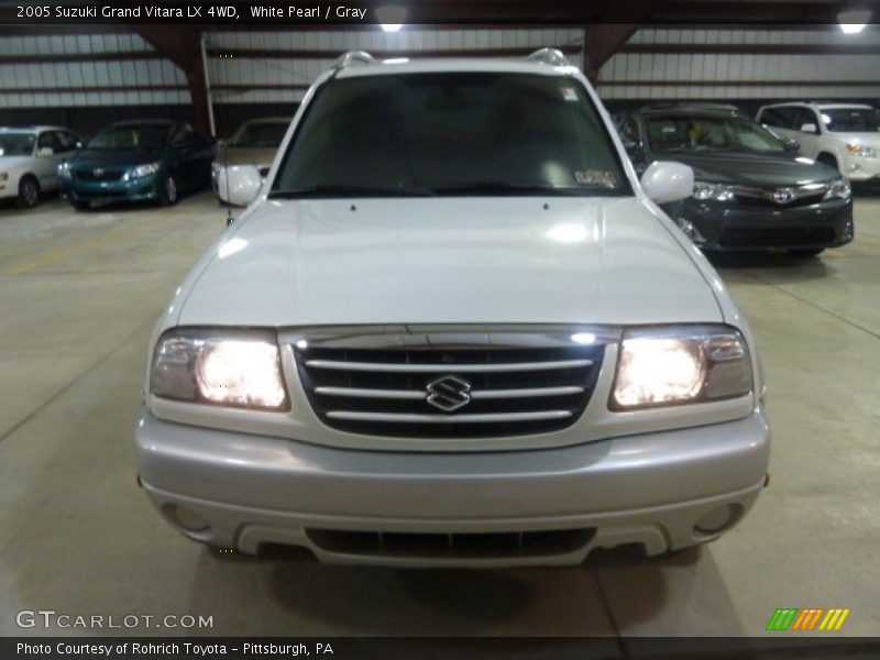 White Pearl / Gray 2005 Suzuki Grand Vitara LX 4WD