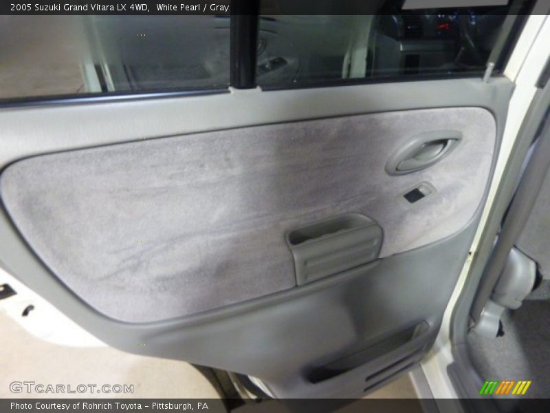 White Pearl / Gray 2005 Suzuki Grand Vitara LX 4WD