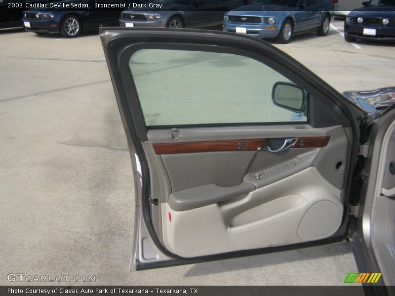 Bronzemist / Dark Gray 2003 Cadillac DeVille Sedan