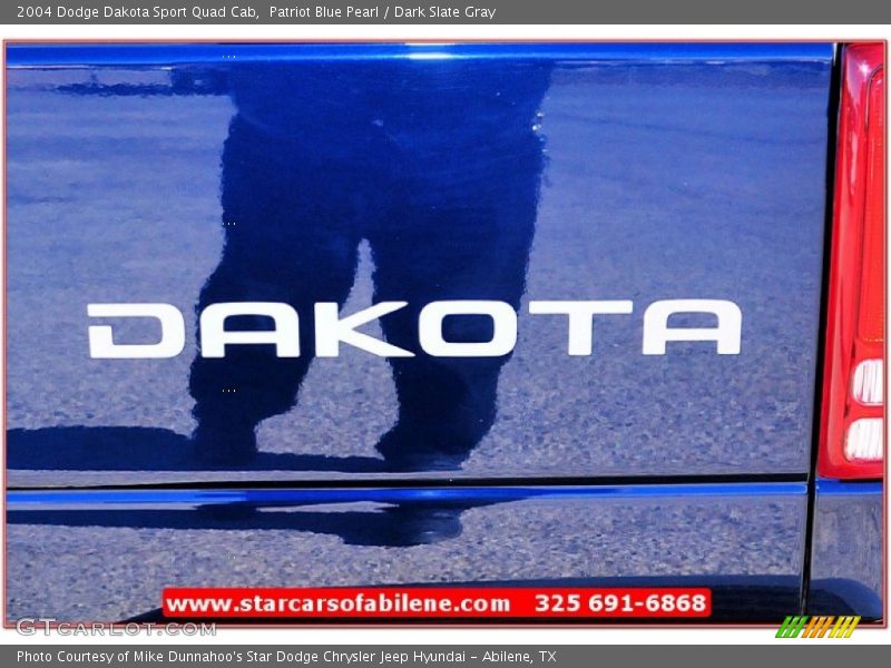 Patriot Blue Pearl / Dark Slate Gray 2004 Dodge Dakota Sport Quad Cab