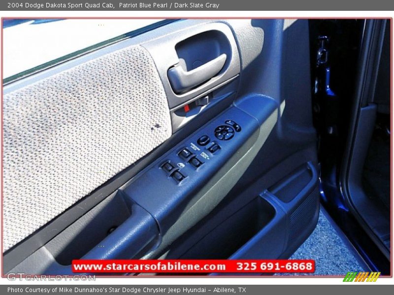 Patriot Blue Pearl / Dark Slate Gray 2004 Dodge Dakota Sport Quad Cab
