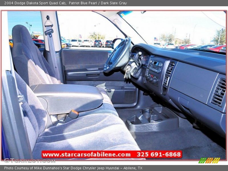 Patriot Blue Pearl / Dark Slate Gray 2004 Dodge Dakota Sport Quad Cab