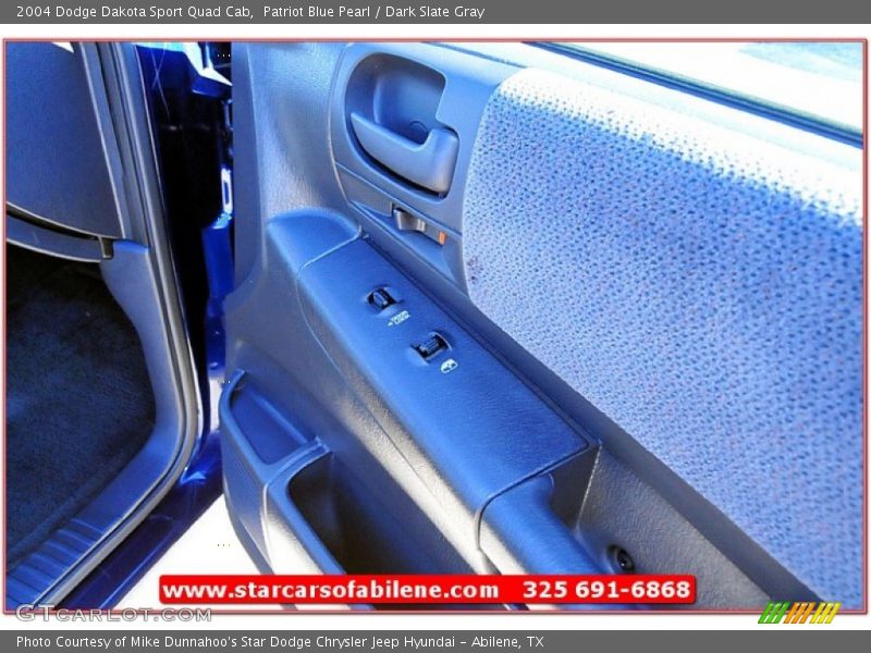 Patriot Blue Pearl / Dark Slate Gray 2004 Dodge Dakota Sport Quad Cab