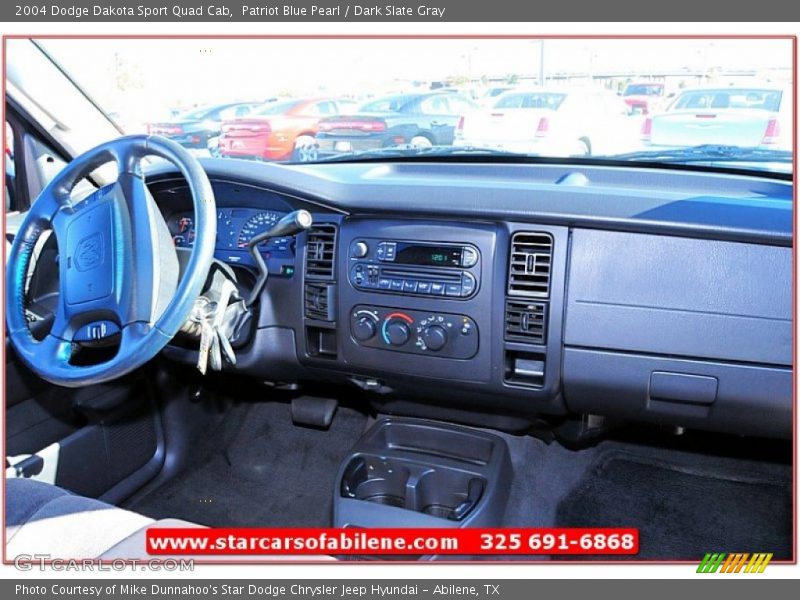 Patriot Blue Pearl / Dark Slate Gray 2004 Dodge Dakota Sport Quad Cab