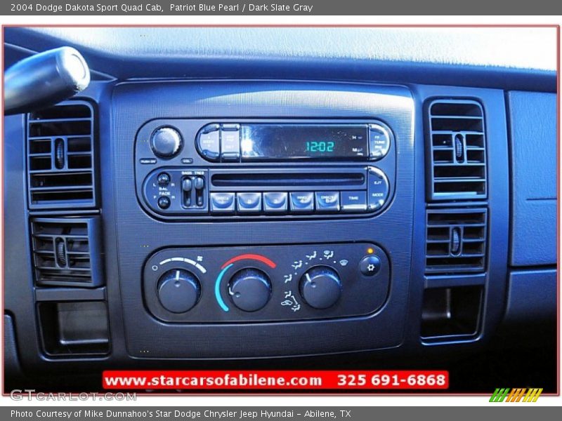 Patriot Blue Pearl / Dark Slate Gray 2004 Dodge Dakota Sport Quad Cab