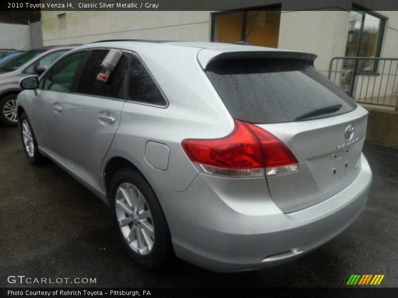 Classic Silver Metallic / Gray 2010 Toyota Venza I4