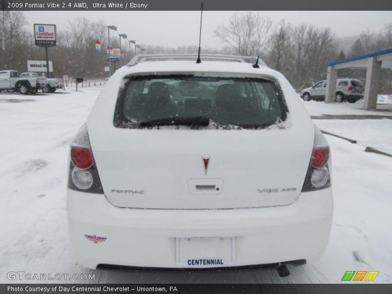 Ultra White / Ebony 2009 Pontiac Vibe 2.4 AWD