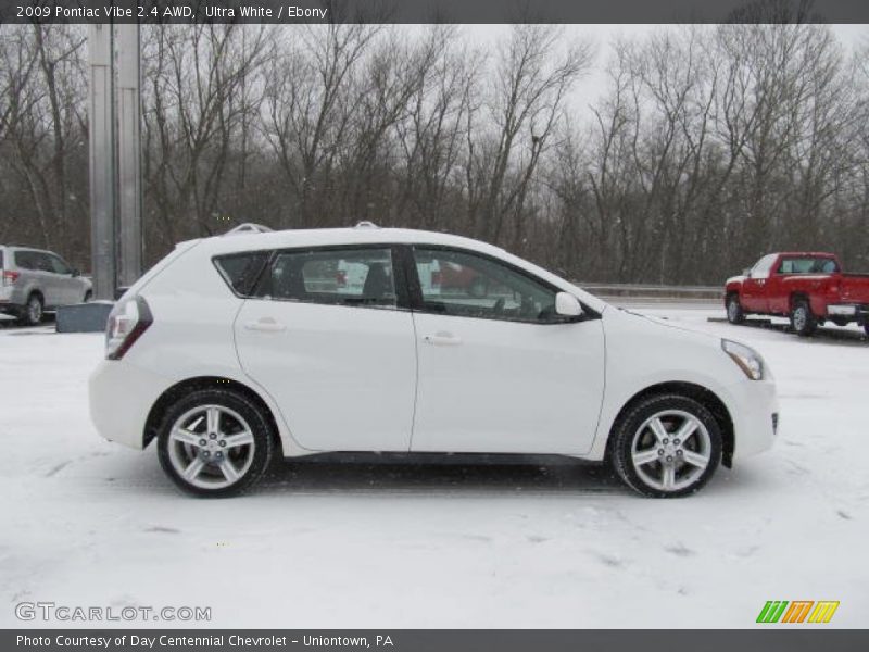 Ultra White / Ebony 2009 Pontiac Vibe 2.4 AWD