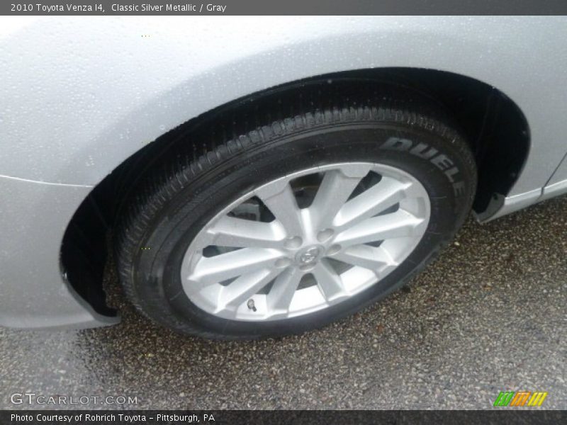 Classic Silver Metallic / Gray 2010 Toyota Venza I4