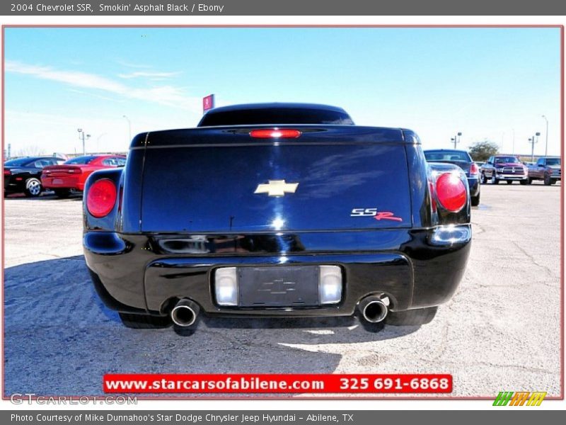 Smokin' Asphalt Black / Ebony 2004 Chevrolet SSR