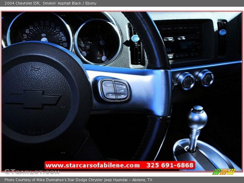 Smokin' Asphalt Black / Ebony 2004 Chevrolet SSR