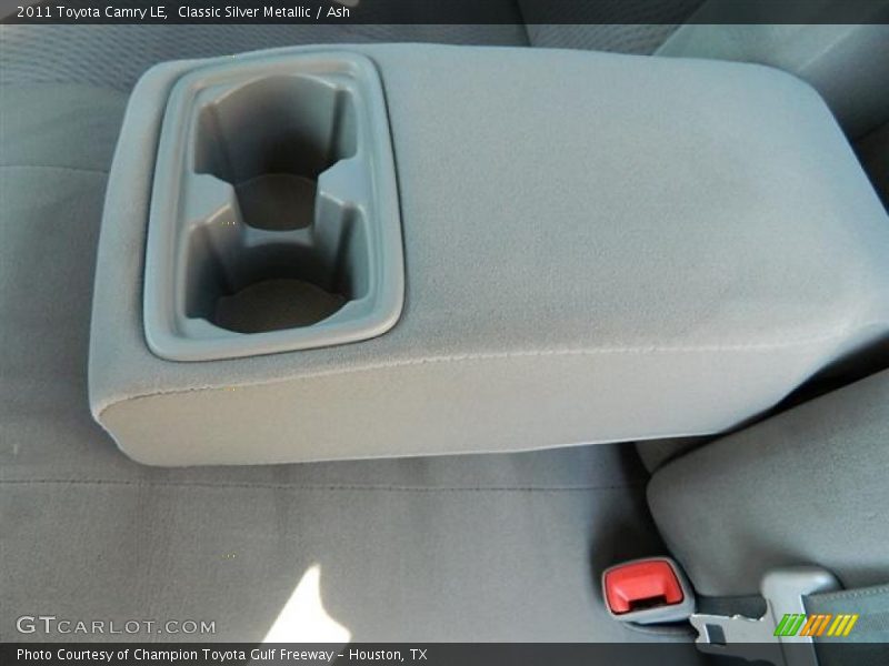 Classic Silver Metallic / Ash 2011 Toyota Camry LE