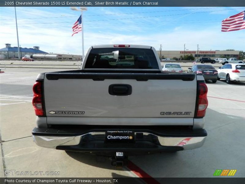 Silver Birch Metallic / Dark Charcoal 2005 Chevrolet Silverado 1500 LS Extended Cab