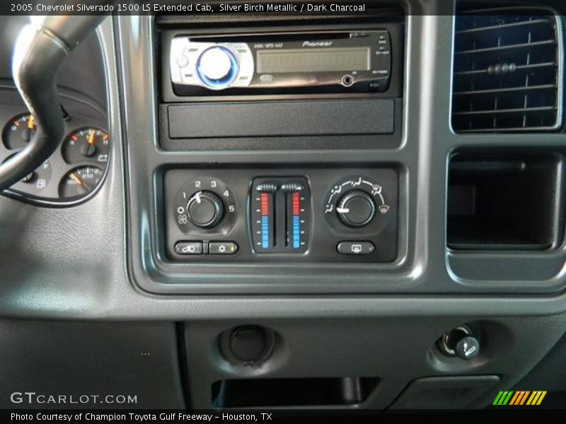 Silver Birch Metallic / Dark Charcoal 2005 Chevrolet Silverado 1500 LS Extended Cab