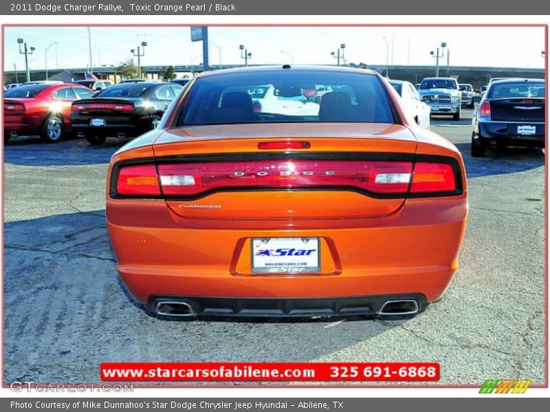 Toxic Orange Pearl / Black 2011 Dodge Charger Rallye
