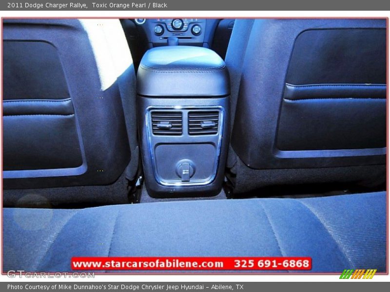 Toxic Orange Pearl / Black 2011 Dodge Charger Rallye