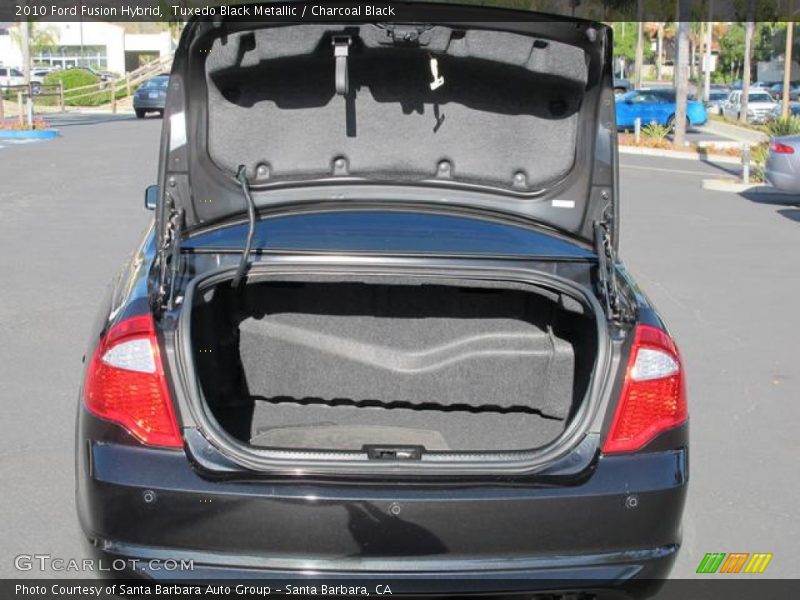  2010 Fusion Hybrid Trunk