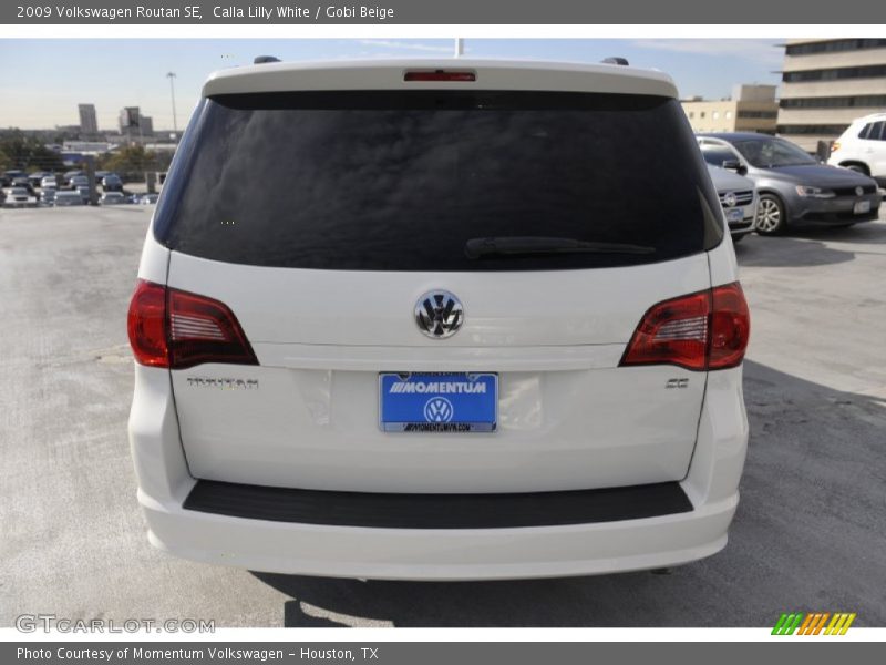 Calla Lilly White / Gobi Beige 2009 Volkswagen Routan SE