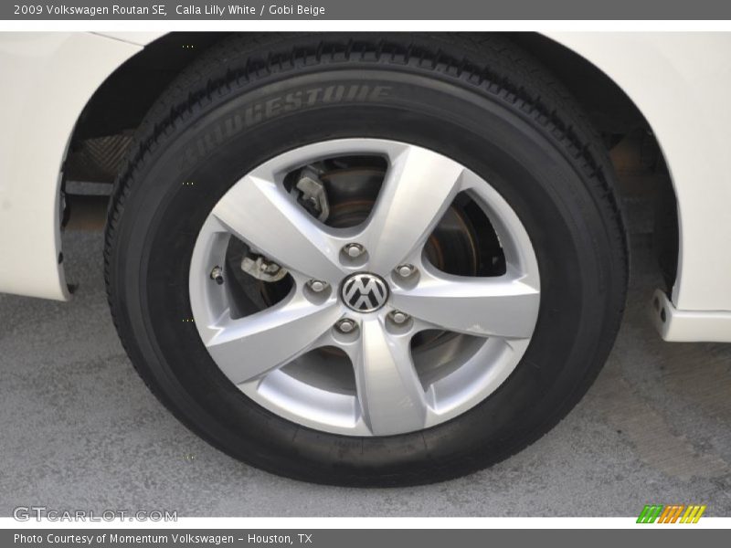 Calla Lilly White / Gobi Beige 2009 Volkswagen Routan SE