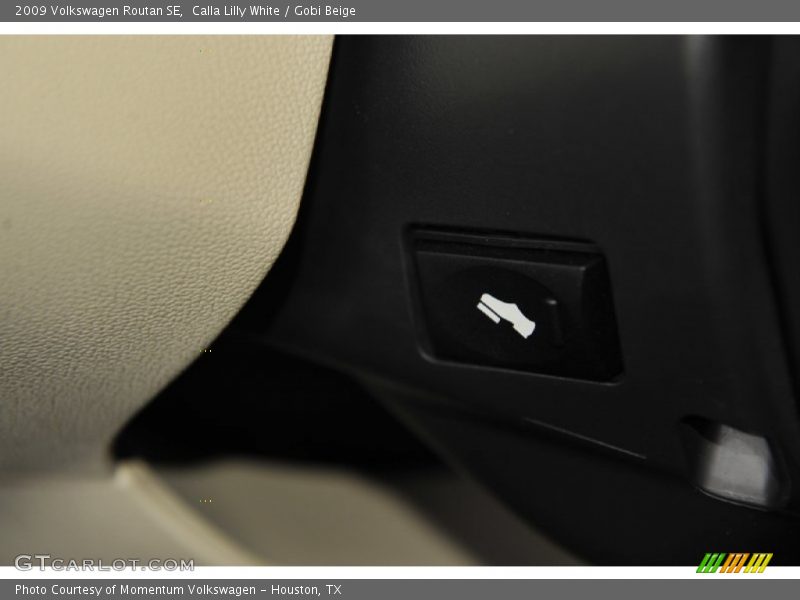 Calla Lilly White / Gobi Beige 2009 Volkswagen Routan SE
