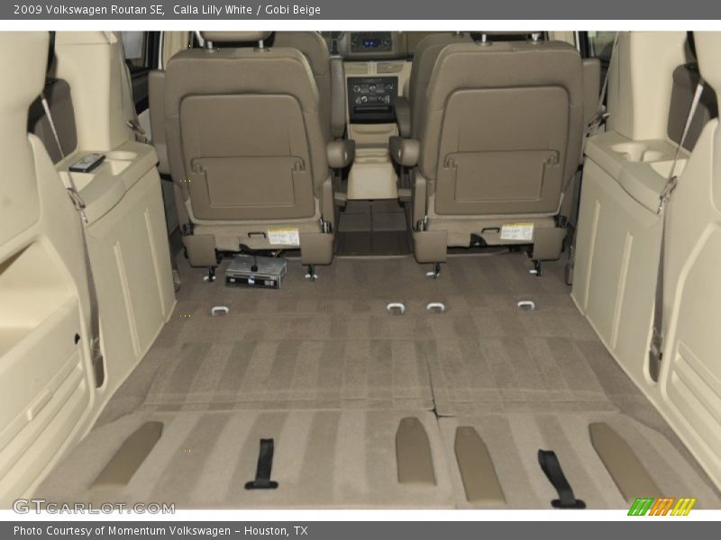 Calla Lilly White / Gobi Beige 2009 Volkswagen Routan SE