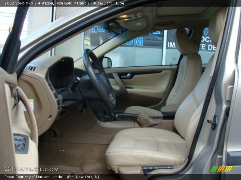  2002 V70 2.4 Wagon Taupe/Light Taupe Interior