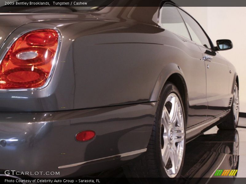 Tungsten / Cashew 2009 Bentley Brooklands