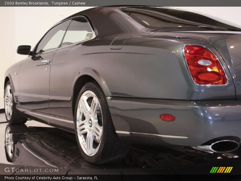 Tungsten / Cashew 2009 Bentley Brooklands