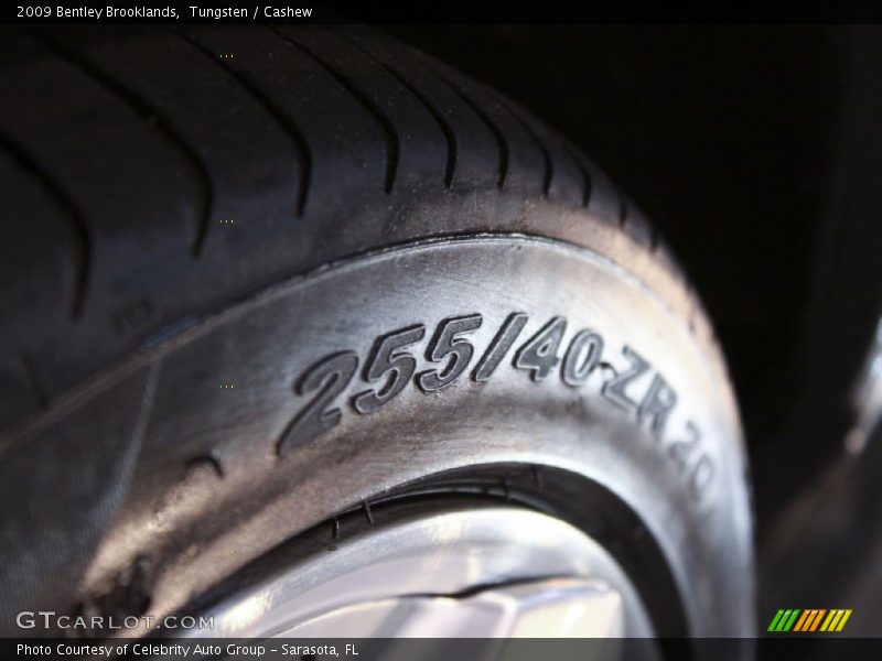 255/40ZR20 tire - 2009 Bentley Brooklands 