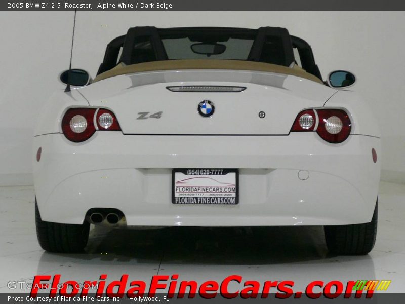 Alpine White / Dark Beige 2005 BMW Z4 2.5i Roadster